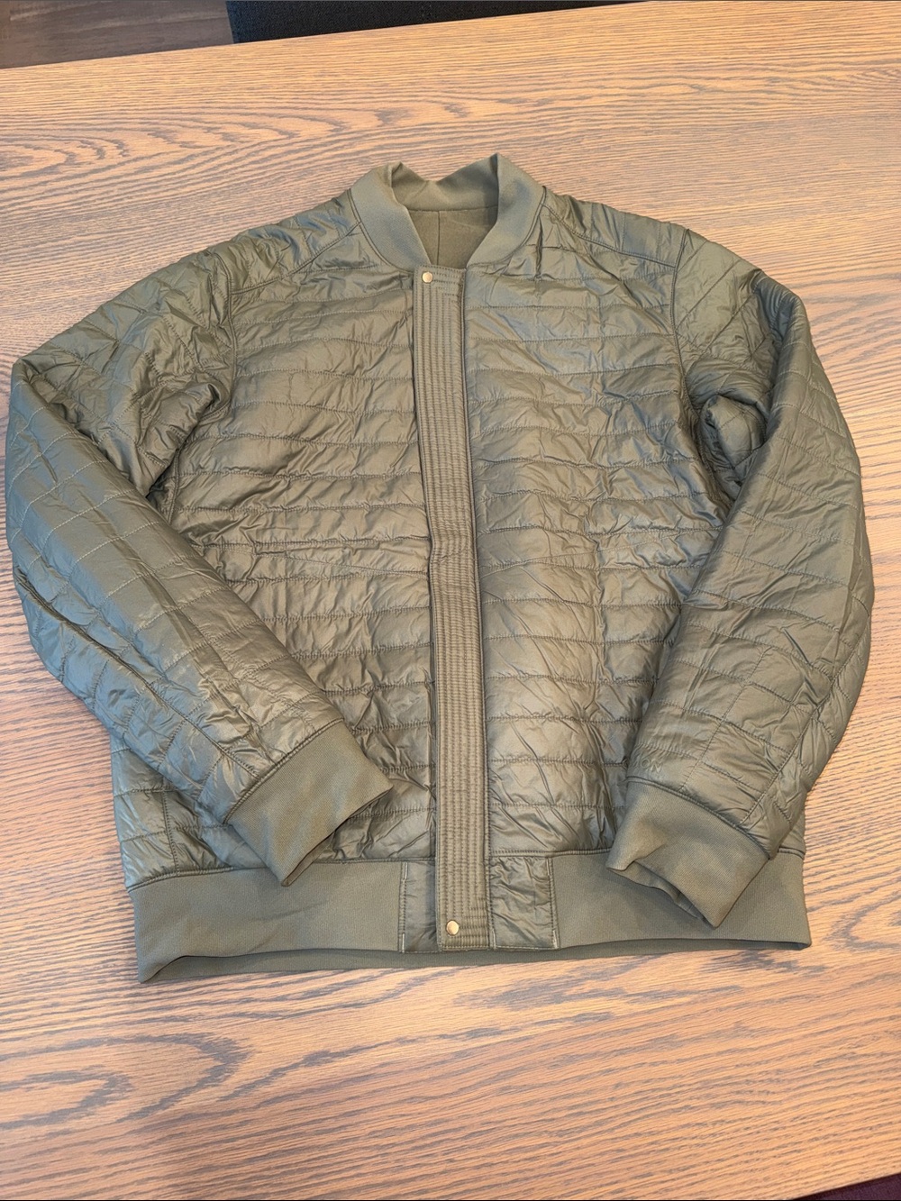 Men’s Lululemon Reversible Quilted Bomber Jacket in Olive Green